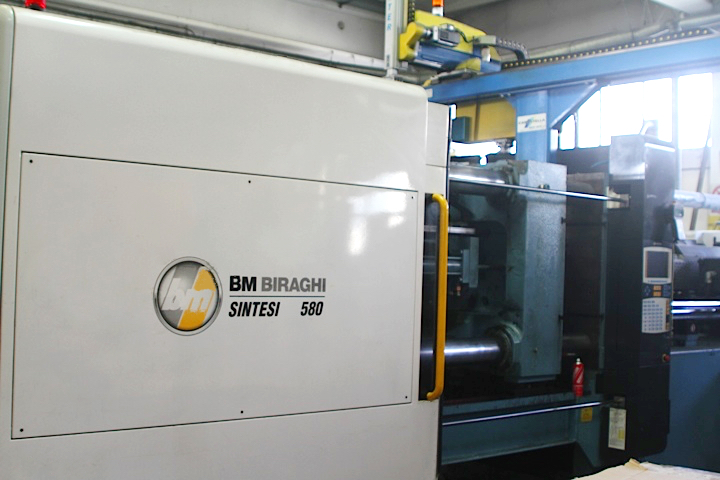 Immagine A NEW 580 TON PRESS